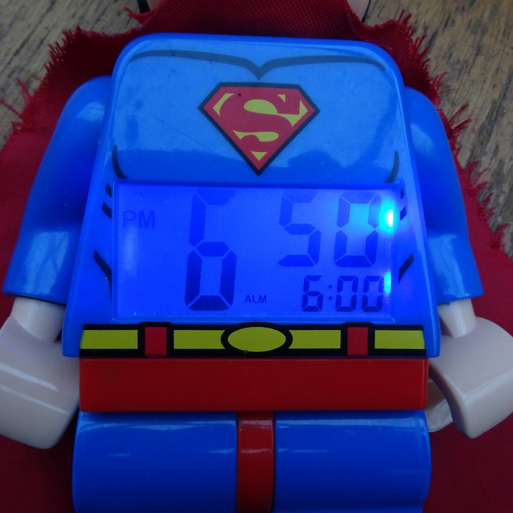 LEGO DC Super Heroes "SUPERMAN" Figure Alarm CLOCK. EXCELLENT condition. - Picture 5 of 5